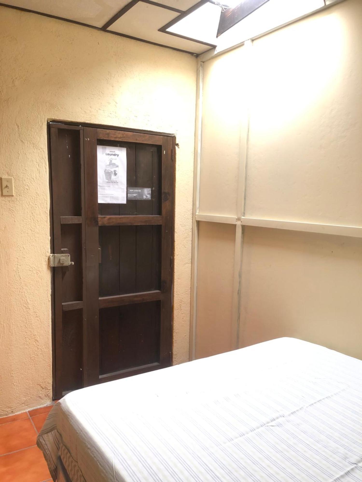 מלון אנטיגואה גואטמלה Hospedaje Basico El Jaguar מראה חיצוני תמונה